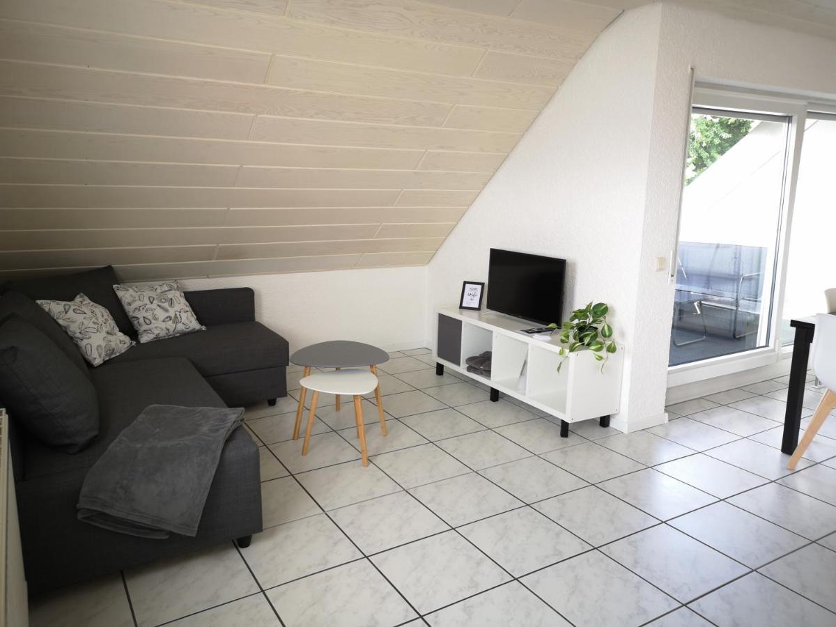 Familienfreundliche Ferienwohnung Mit Wohlfuehlbalkon Und Kostenlosem Parkplatz Nahe Messe Und Bodensee Meckenbeuren Exterior foto