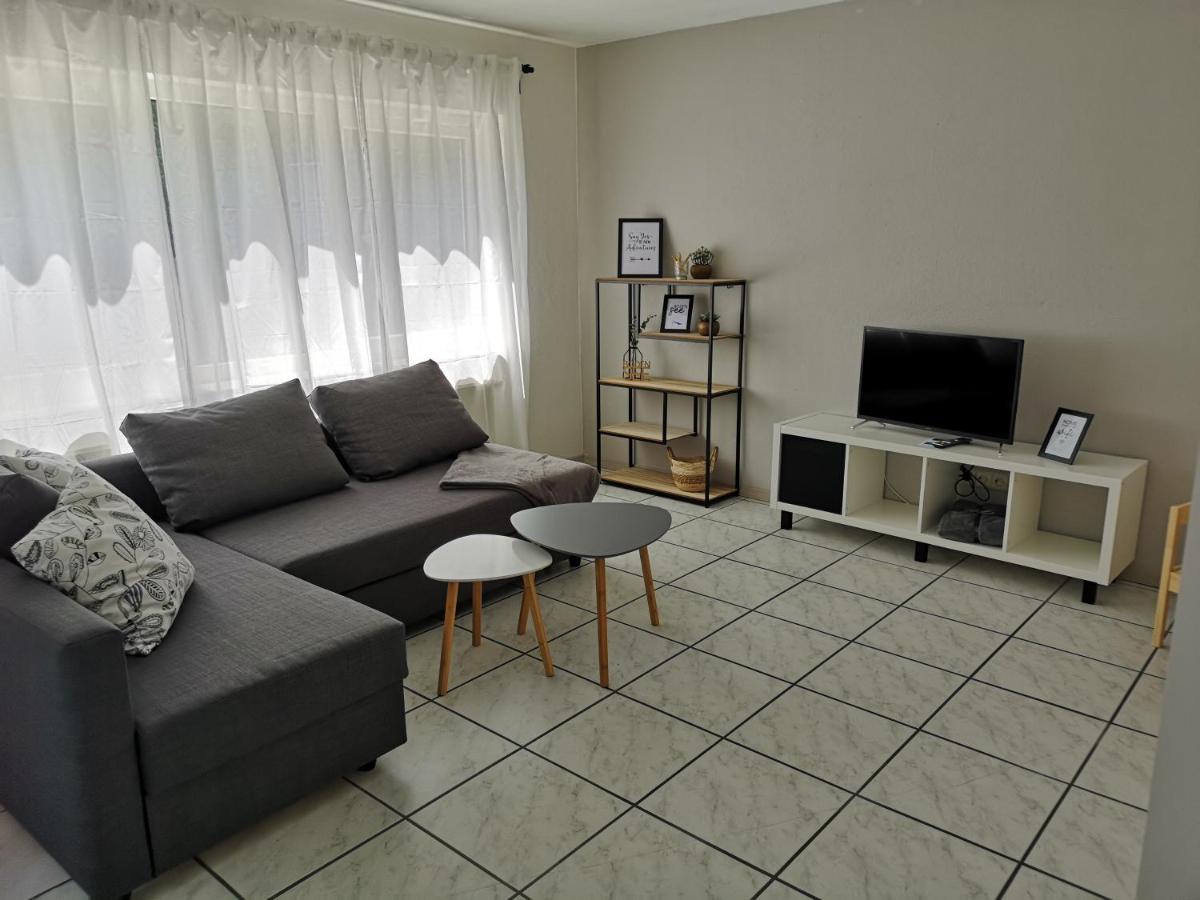 Familienfreundliche Ferienwohnung Mit Wohlfuehlbalkon Und Kostenlosem Parkplatz Nahe Messe Und Bodensee Meckenbeuren Exterior foto
